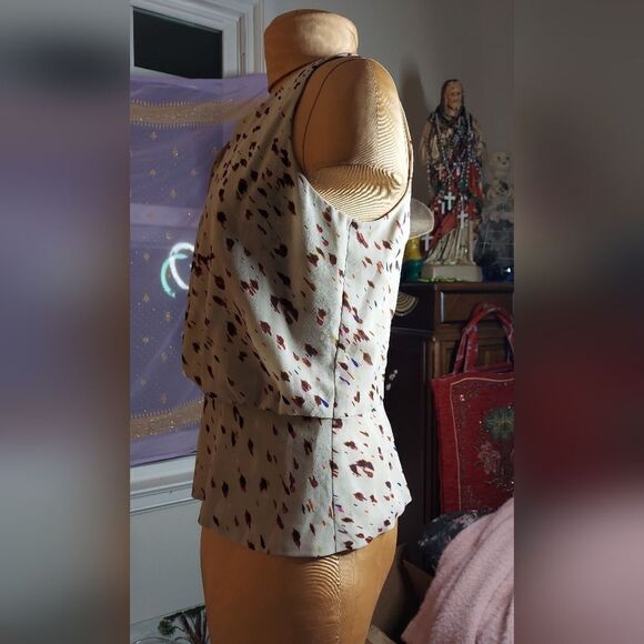 Ann Taylor Cutaway Keyhole Shell Blouse Cobbled Path Print Color - Picture 9 of 11